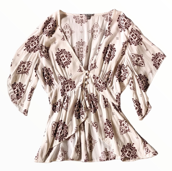 Charlotte Russe Tops - Charlotte Russe HiLow Blouse XS